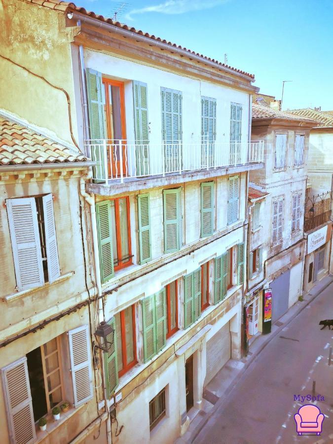 Studio Intra-Murros "Le Nid" Avignon Exterior photo